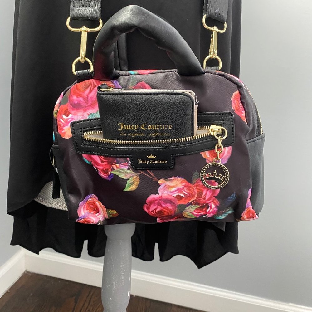 Like New Juicy Couture Floral Blossom Roses CrossBody Bag & Credit card Holder